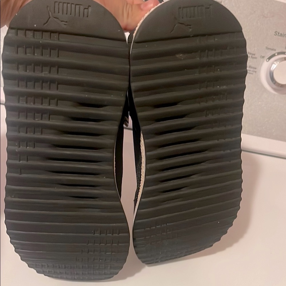 Puma Black and Pink Sneakers - Picture 5 of 5